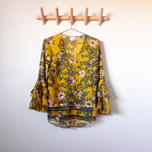 Cabi Spring Scene Floral Blouse - Picture 2 of 7
